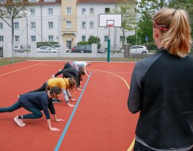 Athletic Girls, © Alex Felten