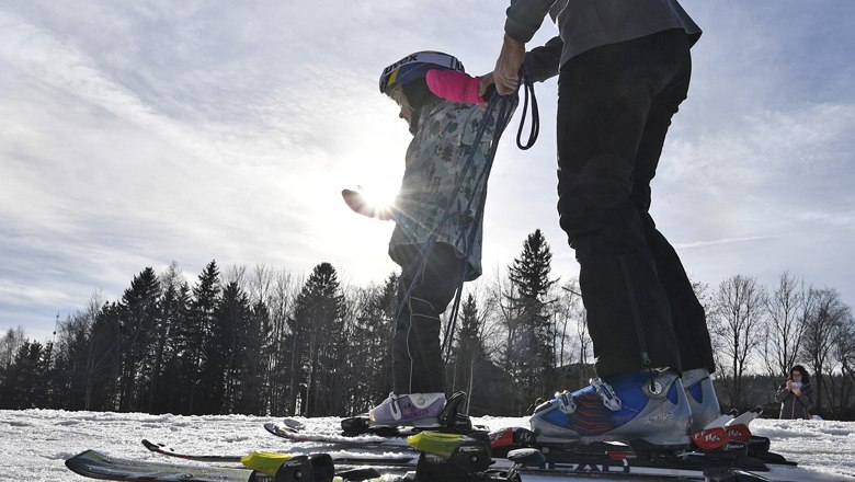 Skifahren lernen für Kinder im Alter zwischen 5 und 10 Jahren, © NLK Filzwieser